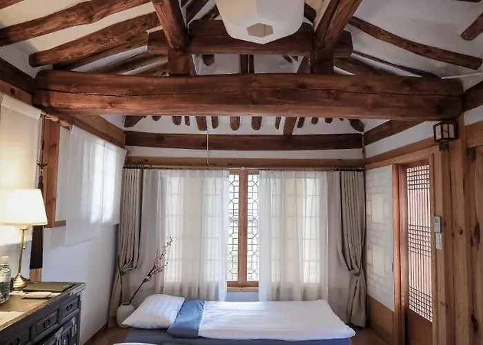 Cheong Yeon Jae Hanok